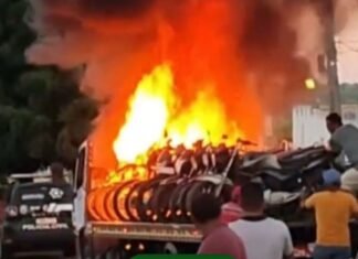 Pai e filho que incendiaram caminhão com motos apreendidas pela PRF em Araripina são soltos após audiência de custódia
