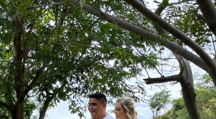 Talícia Lacerda e Daniel Costa oficializam união em cerimônia íntima.