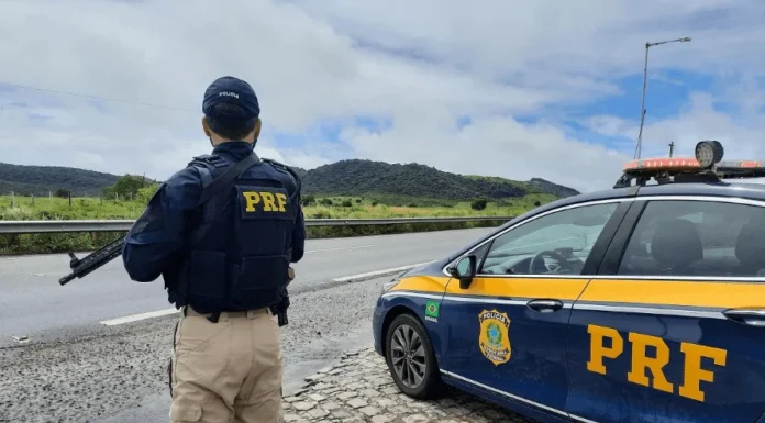 Reunião da Câmara de vereadores de Trindade com a presença da Policia Rodoviária Federal