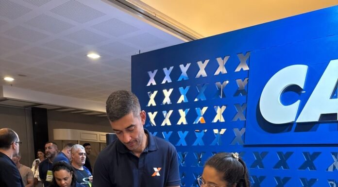 Prefeita Helbe Rodrigues assina contratos para construção de 50 casas populares e centro de resíduos sólidos em Trindade