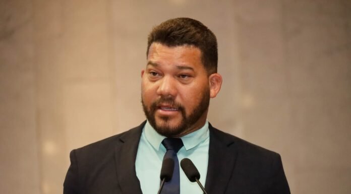 Deputado Abimael Santos critica duramente fraudes no INSS e responsabiliza governo Lula