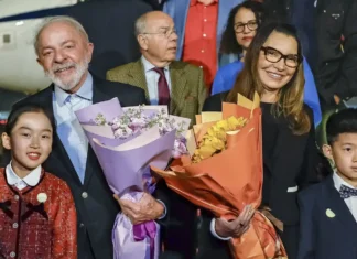 Lula se reúne com empresários chineses em Pequim