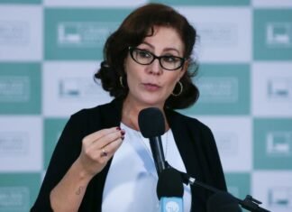 Por unanimidade, STF condena Carla Zambelli a 10 anos de prisão