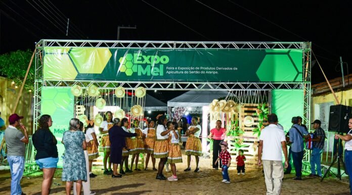 3ª ExpoMel tem abertura oficial no povoado Saco Verde com presença de autoridades e apresentações culturais