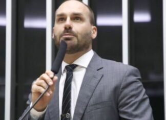 Eduardo Bolsonaro: ‘Investigação por golpe é jogo de cartas para me tirar das eleições de 2026’