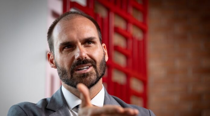 Eduardo sai em defesa de Malafaia: “Critique enquanto há tempo”