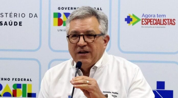 EUA cancelam vistos da filha e da esposa do ministro Alexandre Padilha