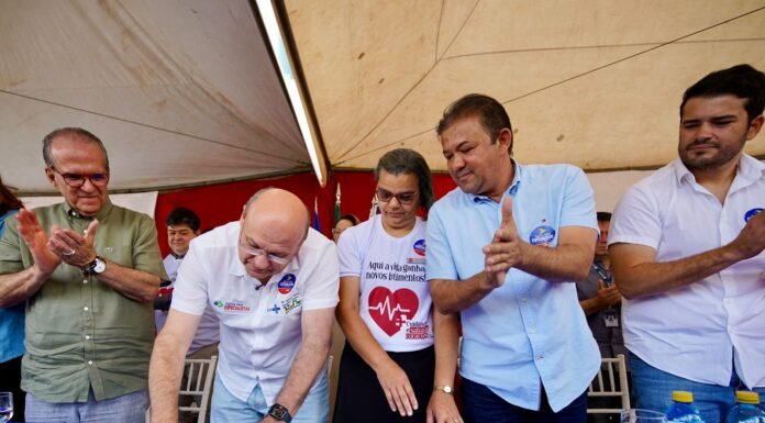 Prefeito Evilásio Mateus recebe o secretário Mozart Salles para credenciamento de Cardiologia e Hemodinâmica em Araripina