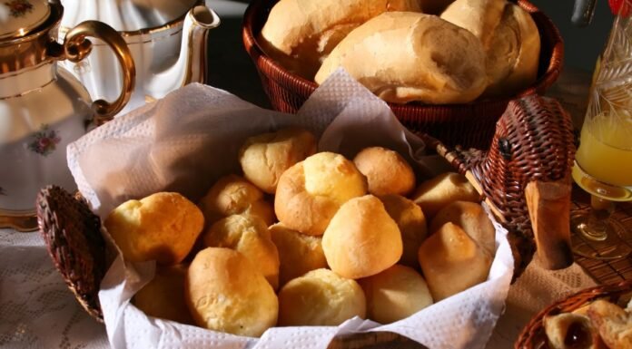Pão envenenado: adolescente de 15 anos tenta matar a mãe com raticida