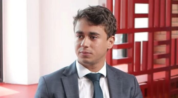 Nikolas se manifesta sobre bandeira dos EUA presente no 7 de Setembro