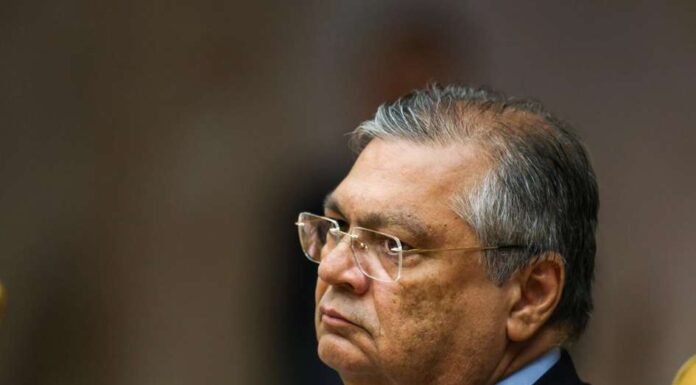 Dino pede à PF apuração de ameaças após voto para condenar Bolsonaro