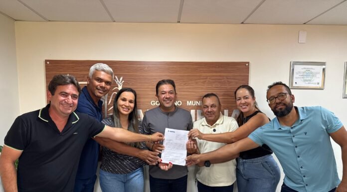 Prefeito Evilásio Mateus assina ordem de serviço para construção de uma Creche no distrito de Bom Jardim do Araripe