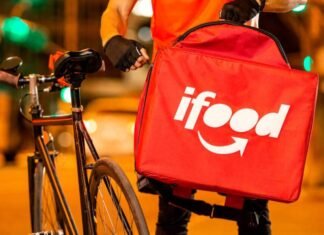 Justiça determina que iFood reconheça vínculo com entregadores
