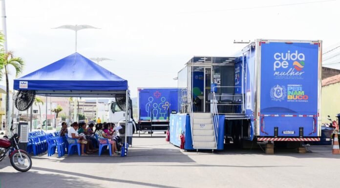 Carreta da Mulher Pernambucana leva atendimentos especializados à saúde feminina em Trindade
