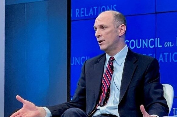 Impacto da Anulação de Tarifas na Inflação dos EUA, segundo o Presidente do Fed de Chicago