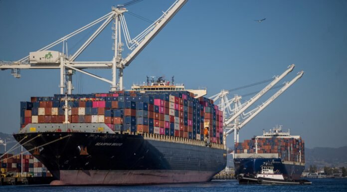 Suprema Corte dos EUA Declara Tarifas de Trump Ilegais: O Que Acontece Agora?