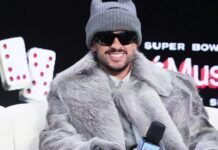 Bad Bunny Brilha no Super Bowl Após Vencer Grammy e Criticar Políticas de Trump