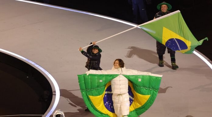 Cerimônia de Abertura dos Jogos Olímpicos de Inverno em Milão: Um Espetáculo de Cultura e Emoção