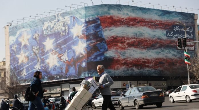 Tensões Nucleares: Irã Apresenta Contraproposta Enquanto EUA Consideram Ação Militar