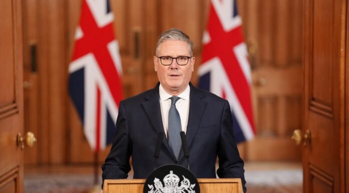 Aviões Britânicos Operam no Oriente Médio em Missões de Defesa, Afirma Keir Starmer