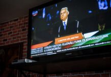 Viktor Orbán Promete Repressão a ONGs e Enfrenta Desafios Eleitorais na Hungria