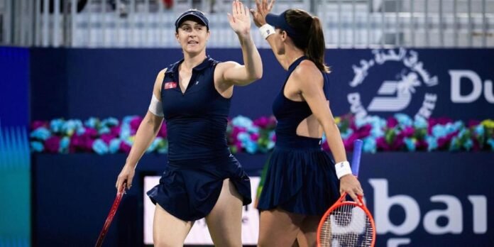 462294_1191668_luisa_gabi_dubai2_web_