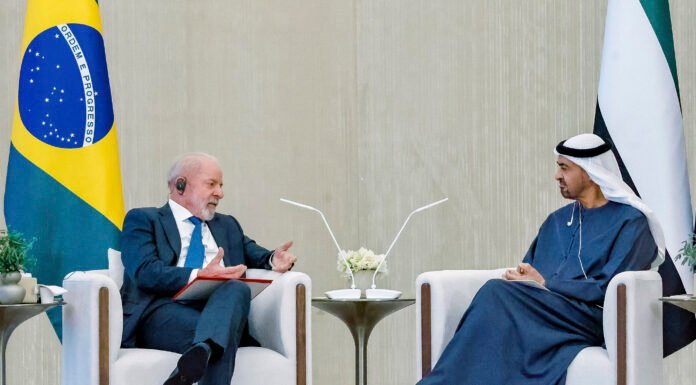 Lula e Presidente dos Emirados Árabes Unidos Discutem Acordo Mercosul-EAU em Reunião Estratégica