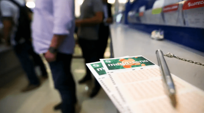 Decisão Judicial Determina Reembolso de Prêmio da Mega-Sena a Participante Excluído de Bolão