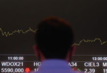 Ibovespa Enfrenta Queda Moderada Após Alcançar Recorde de 192 Mil Pontos