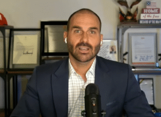 Eduardo Bolsonaro se Torna Réu em Ação Penal por Obstrução à Justiça