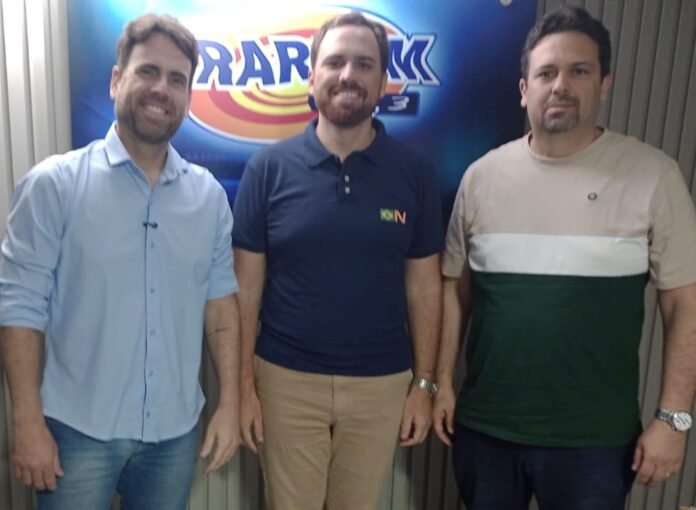 Eduardo-Moura-Tercio-Teles-Felipe-Alecrin-1