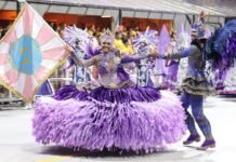 Primeira Noite de Desfiles em São Paulo: Temas de Luta e Espiritualidade Brilham no Sambódromo