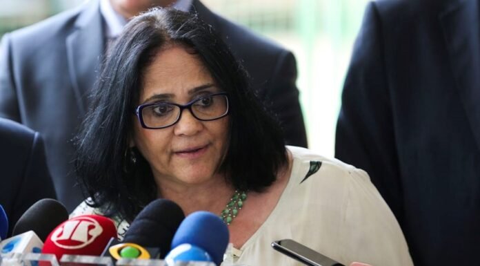 Comissão do Senado Arquiva Proposta de Redução Salarial para Parlamentares