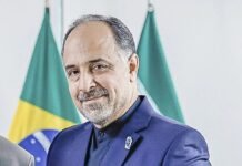Embaixador do Irã no Brasil Responde a Ataques Conjuntos de EUA e Israel