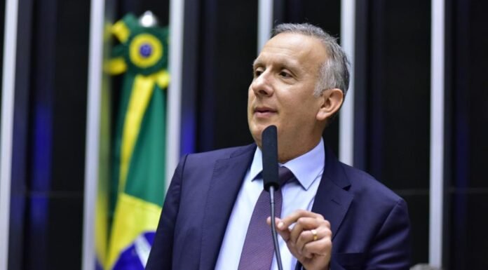 Hugo Motta Designa Aguinaldo Ribeiro como Relator do Projeto Redata