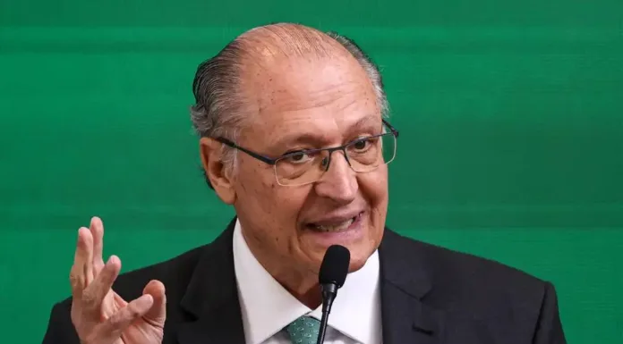 Expectativa de Redução da Selic é Destacada por Alckmin em Reunião com Empresários