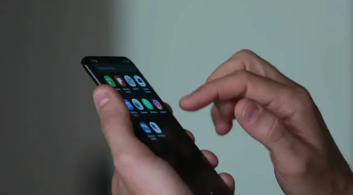 Uso de Celulares no Ambiente de Trabalho: Limites e Consequências