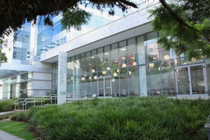 03bbcbc4-f266-4c01-8532-cca87621007a-1