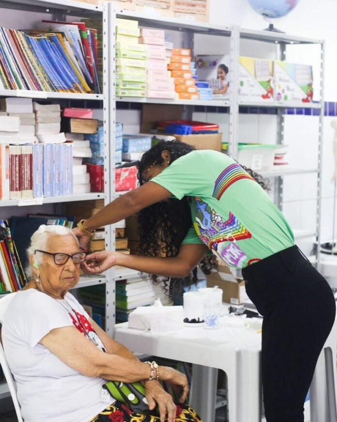 1dd06e72-27cb-42e6-99af-8fad60e6a575-819x1024-1