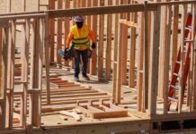 Queda Surpreendente nos Gastos com Construção nos EUA em Janeiro