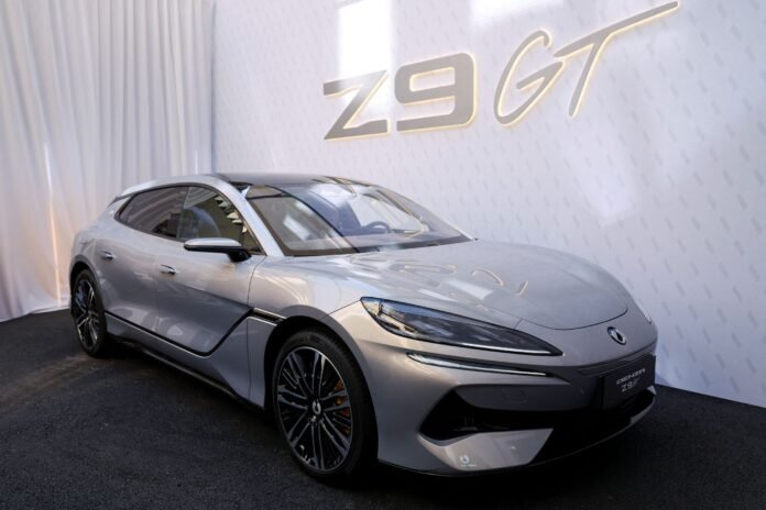 2025-04-07T104447Z_455453360_RC2XSDAIGMGT_RTRMADP_3_AUTOS-BYD-DENZA-EUROPE