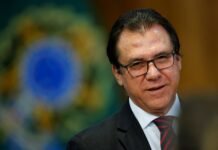 Ministro do Trabalho Defende Regulamentação de Entregadores de Aplicativos
