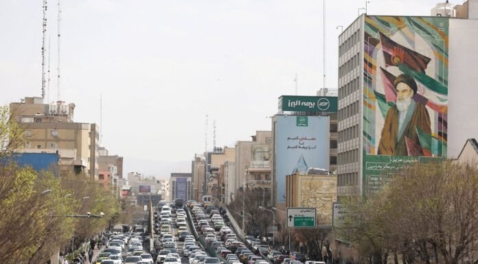 Hamas Solicita Moderação do Irã em Conflitos Regionais e Defende Seu Direito à Autodefesa