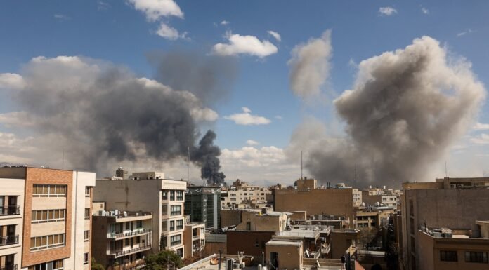 Ataque em Escola no Irã Resulta em 153 Mortes de Estudantes