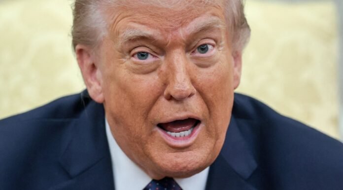 Trump Anuncia Cooperação Internacional para Segurança no Estreito de Ormuz