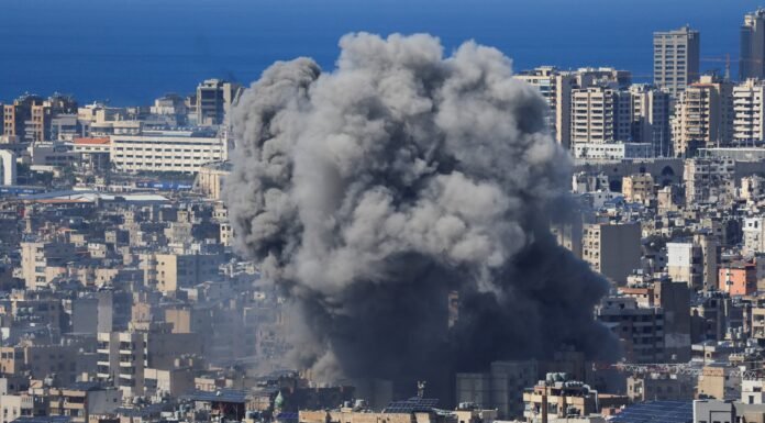 Pesquisa Revela que 77% dos Brasileiros Preferem Neutralidade na Conflito EUA-Irã