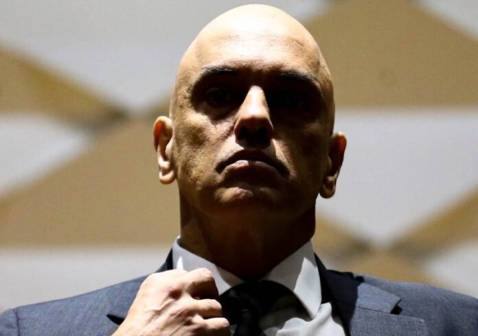 2d5be250-min-alexandre-moraes-by-marcelo-camargo-abr