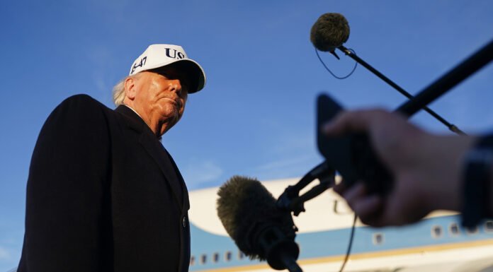 Trump Revela Conversas com Sete Países para Garantir Segurança no Estreito de Ormuz