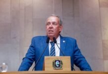 Álvaro Porto Defende Decisões na ALEPE em Resposta a Críticas de João Paulo Lima