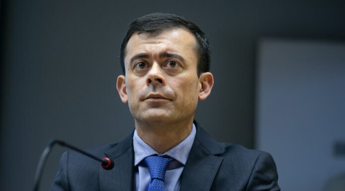 Ajustes Necessários no Arcabouço Fiscal, Afirma Rogério Ceron